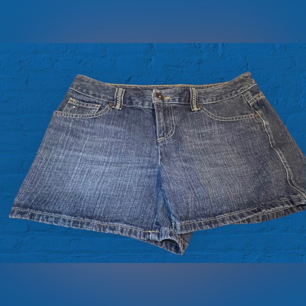 Tommy Hilfiger Jean Shorts (size 6)